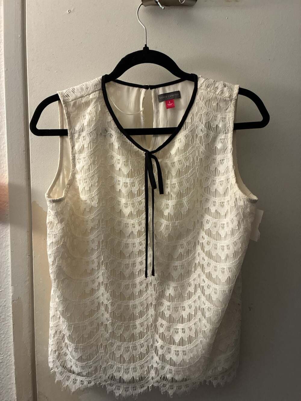Vince Camuto Ivory Floral Lace Sleeveless Top with Black Trim and Tie Neck Tie N